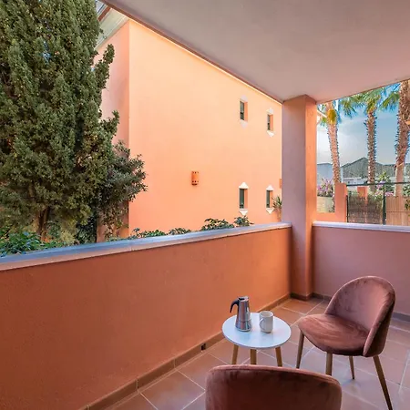 Cabopino, Cerca De Todo Apartment