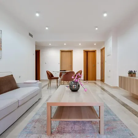 Apartment Cabopino, Cerca De Todo